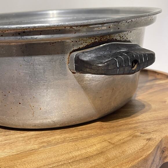 WEAR EVER 4 qt. Stock Pot Dutch Oven No. 824 Aluminum NO LIDE Made USA Vintage - Picture 6 of 12